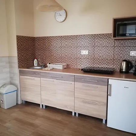 Apartment Imola Es Andrea Apartmanhaz 3 *
