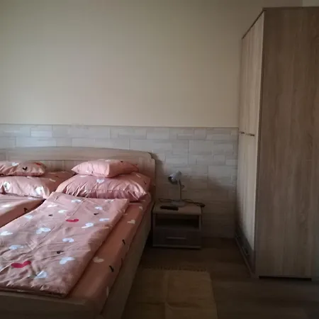 Imola Es Andrea Apartmanhaz 3 * Hajduszoboszlo