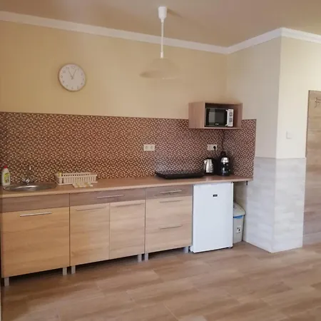 Apartment Imola Es Andrea Apartmanhaz 3 *