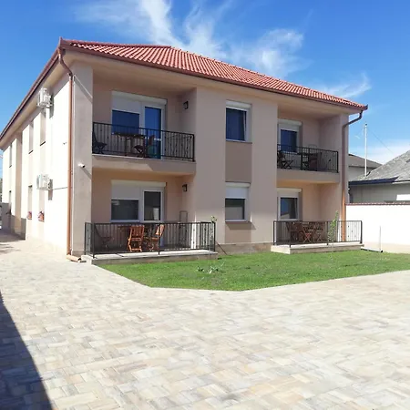 Imola Es Andrea Apartmanhaz 3 Apartment Hajduszoboszlo
