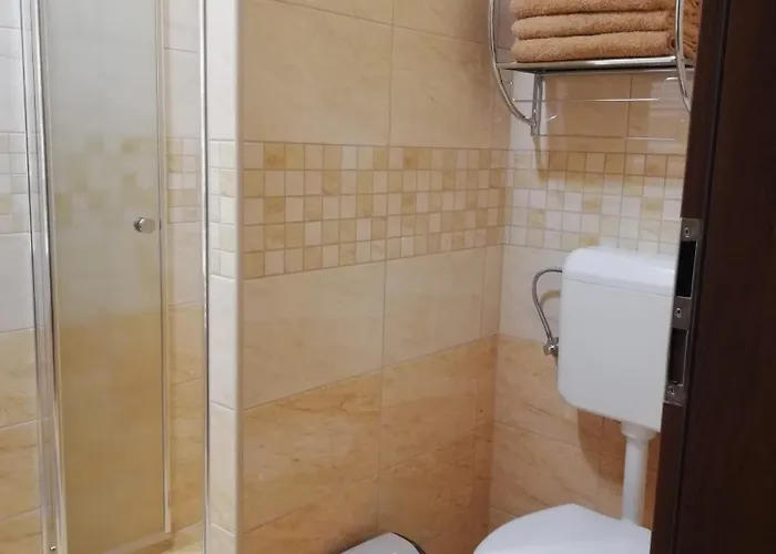 Imola Es Andrea Apartmanhaz 3 Хайдусобосло